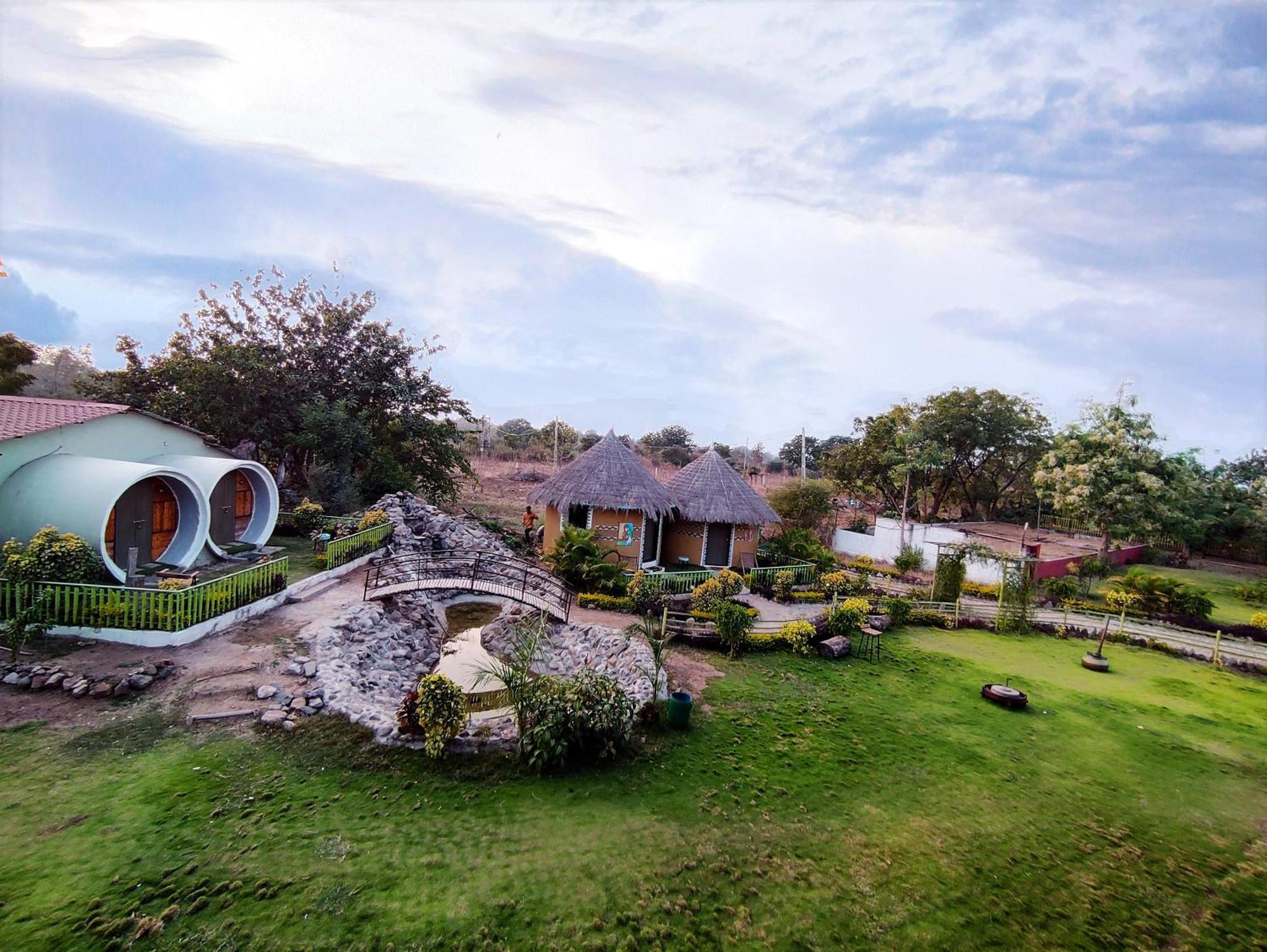 Van Vagdo Resort Rajpipla Ngoại thất bức ảnh