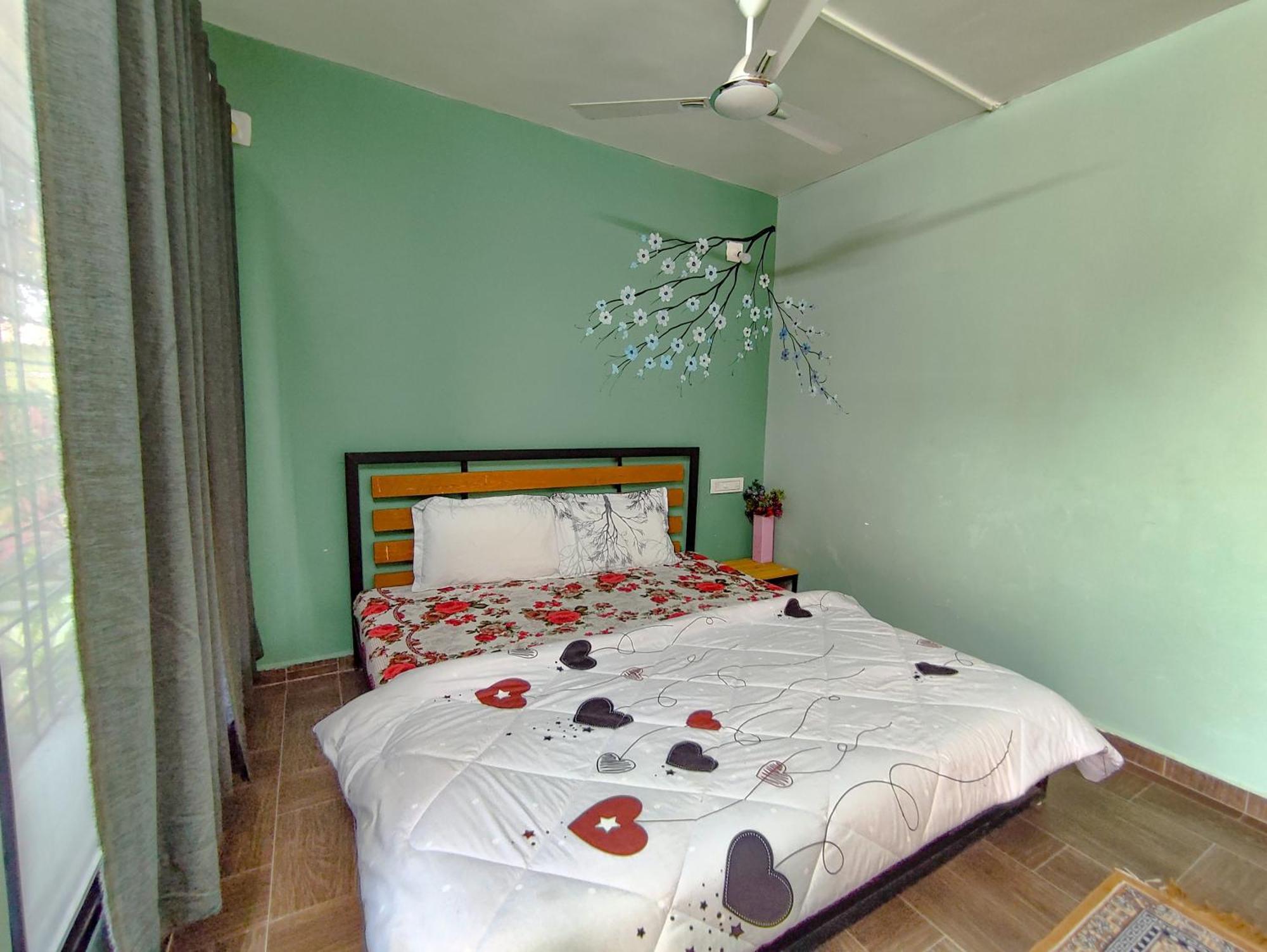 Van Vagdo Resort Rajpipla Ngoại thất bức ảnh
