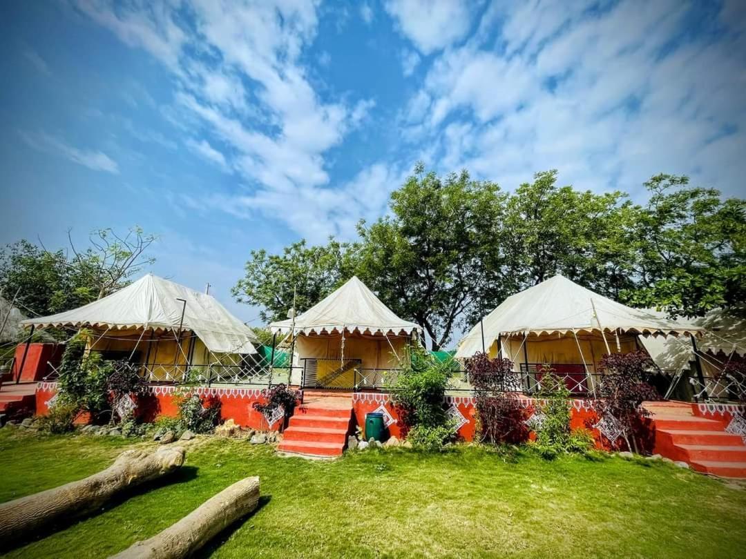Van Vagdo Resort Rajpipla Ngoại thất bức ảnh